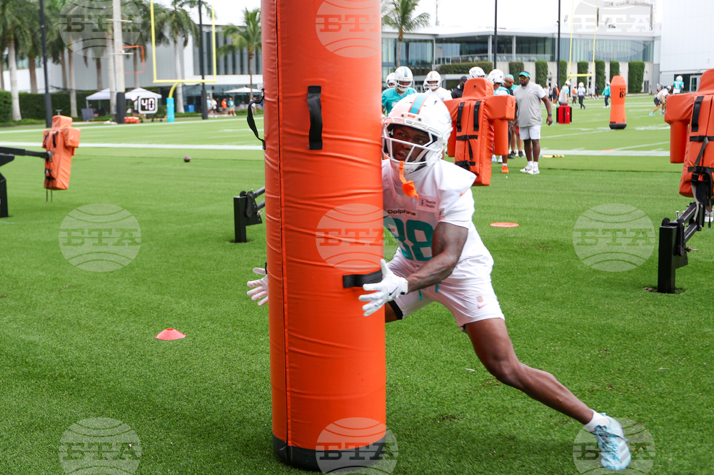 Dolphins Camp Football