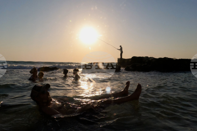 APTOPIX Israel Extreme Weather Heat