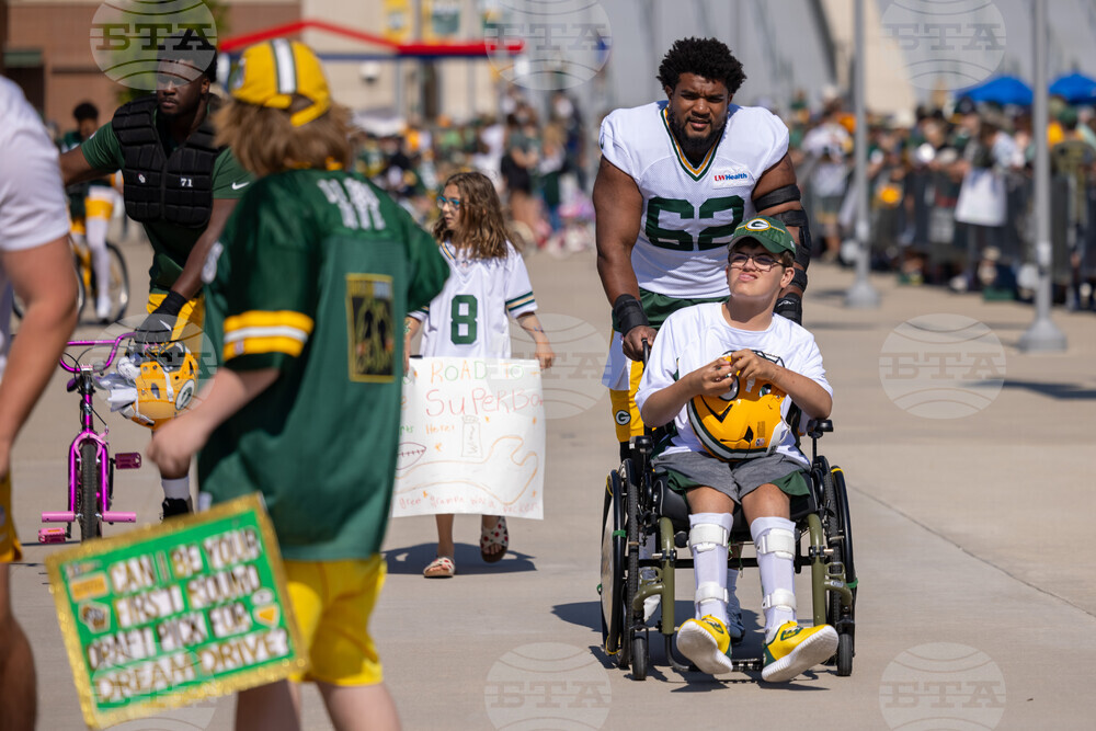 Packers Camp Football