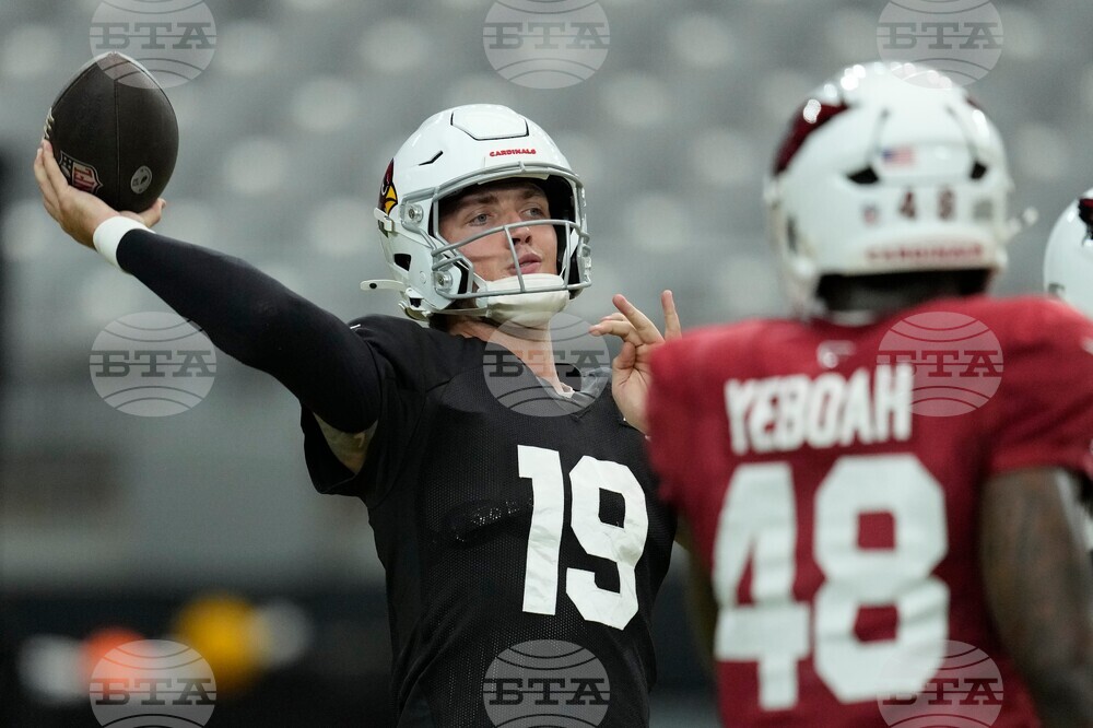 Cardinals Camp Football