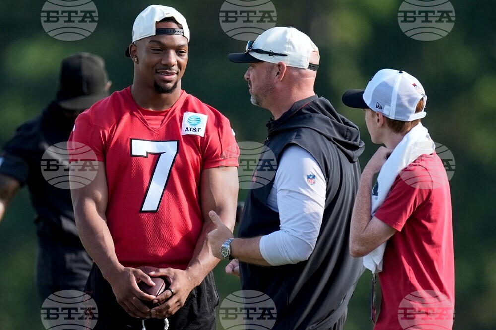 Falcons Camp Football