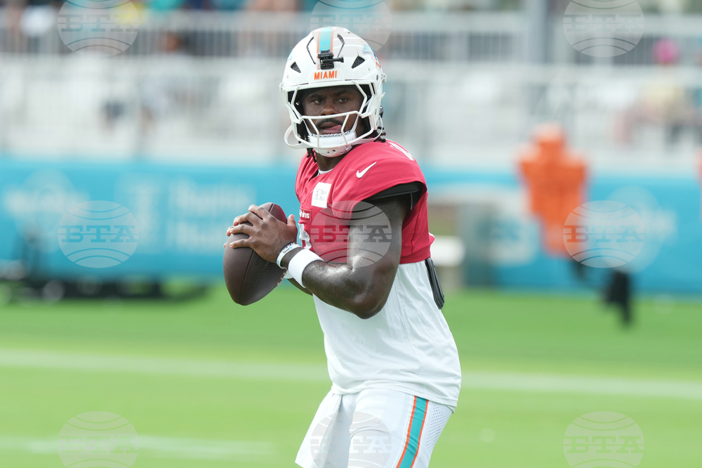 Dolphins Camp Football