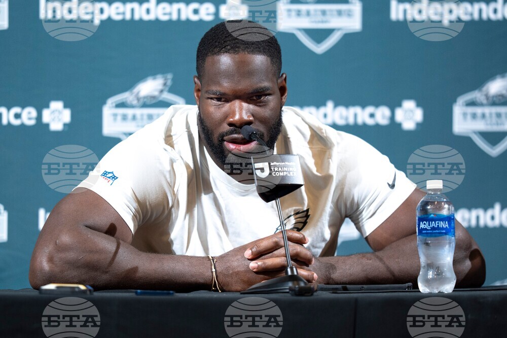 Eagles Camp Football