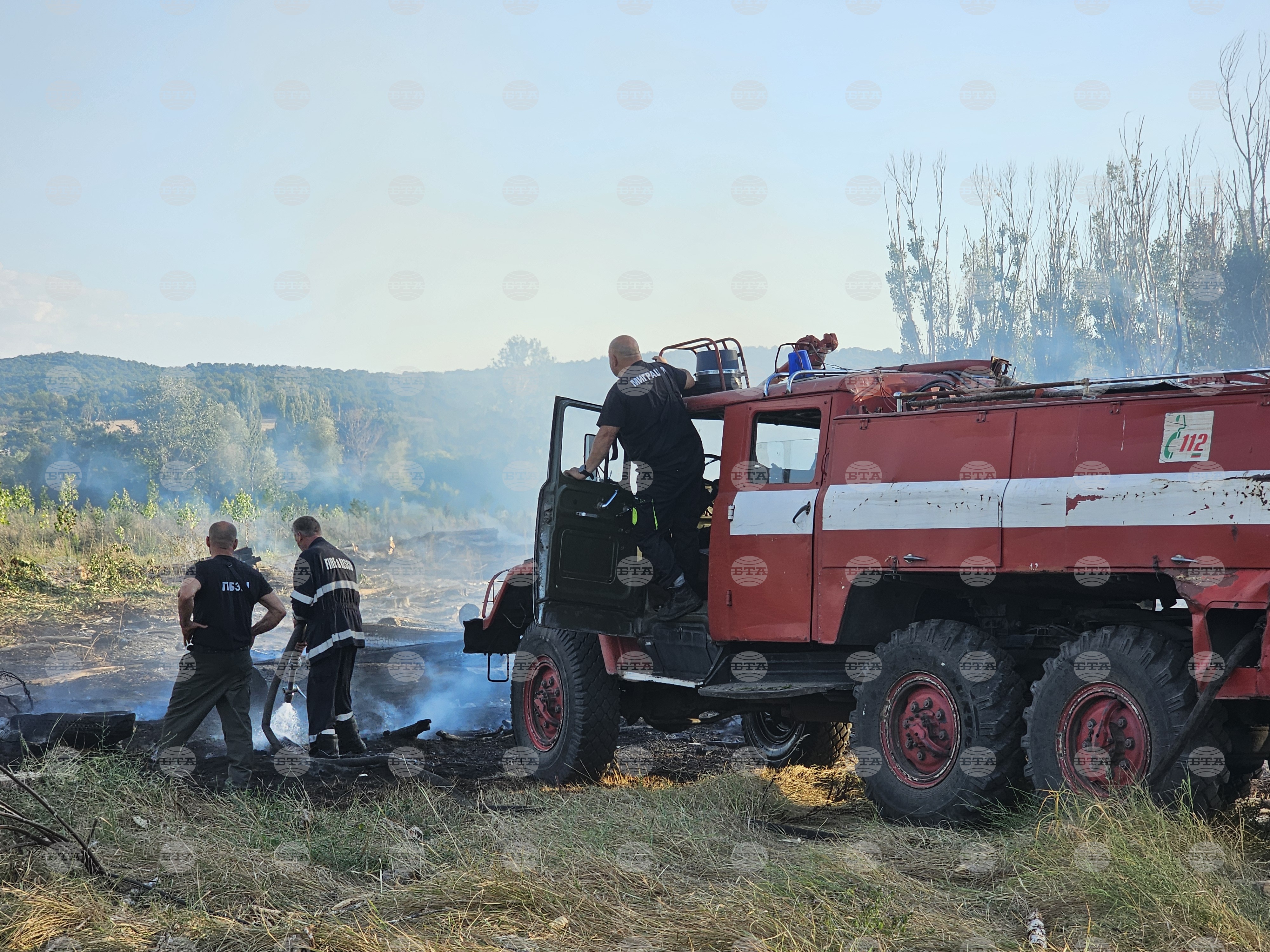 За последното денонощие са ликвидирани 131 пожара, един човек е загинал