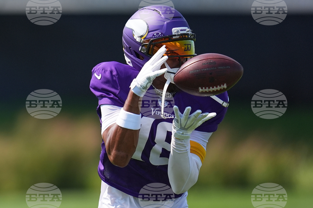 Vikings Camp Football