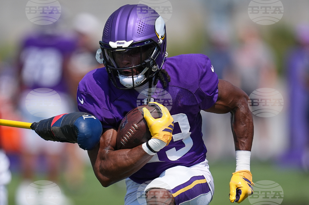 Vikings Camp Football