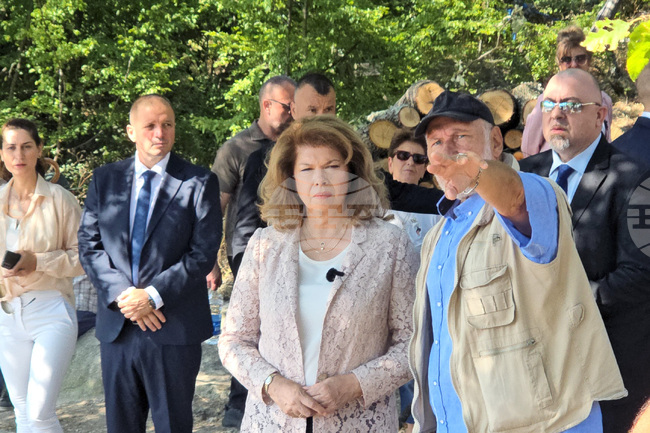 President Says Bulgaria Faces No Threats from Ongoing Conflicts