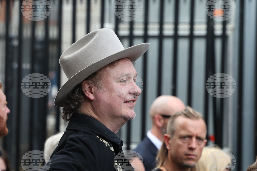 Ireland Glen Hansard Funeral