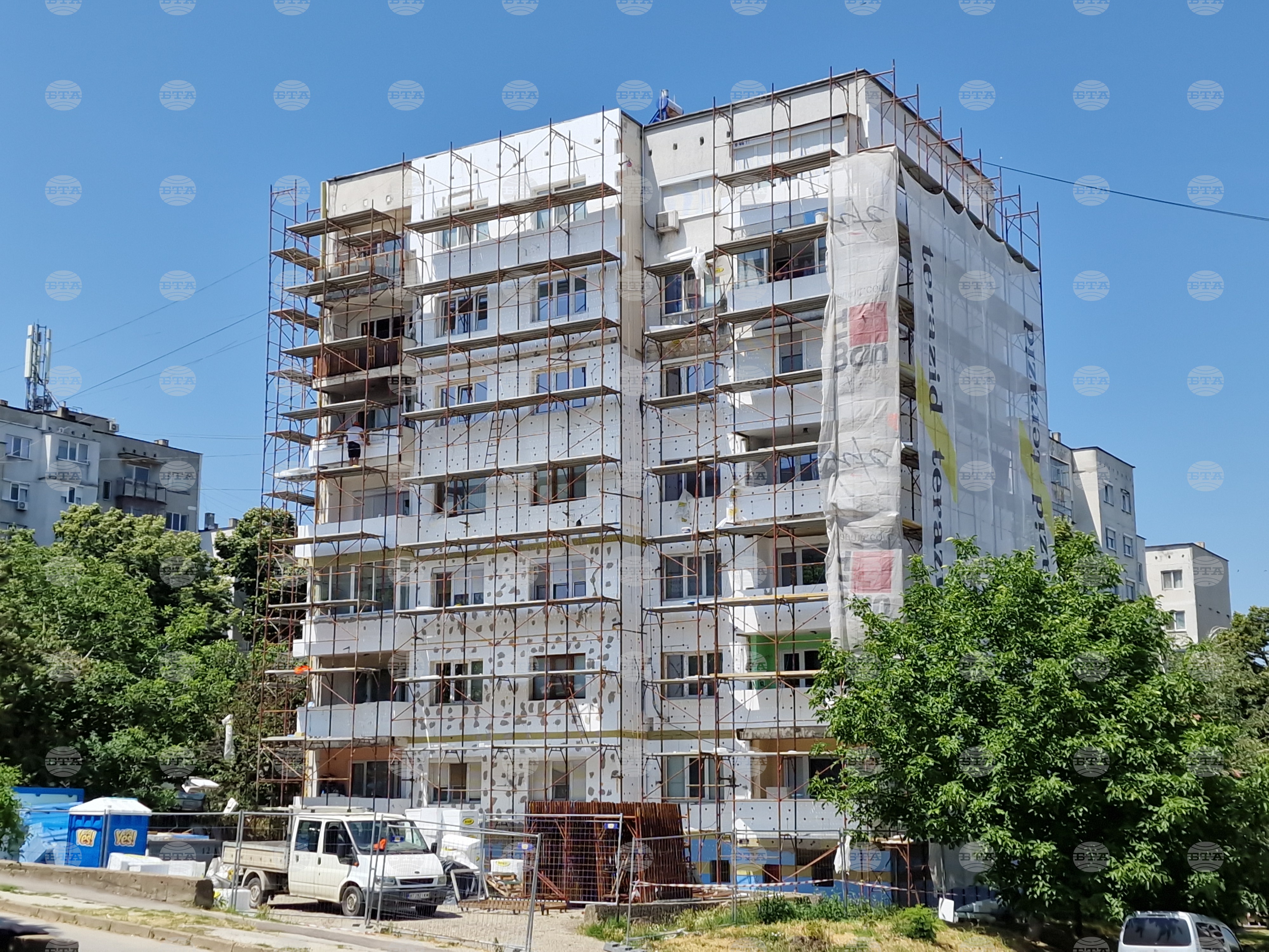 Приключиха дейностите по саниране на 19-те многофамилни жилищни сгради в Свищов