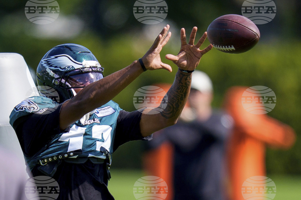 Eagles Camp Football
