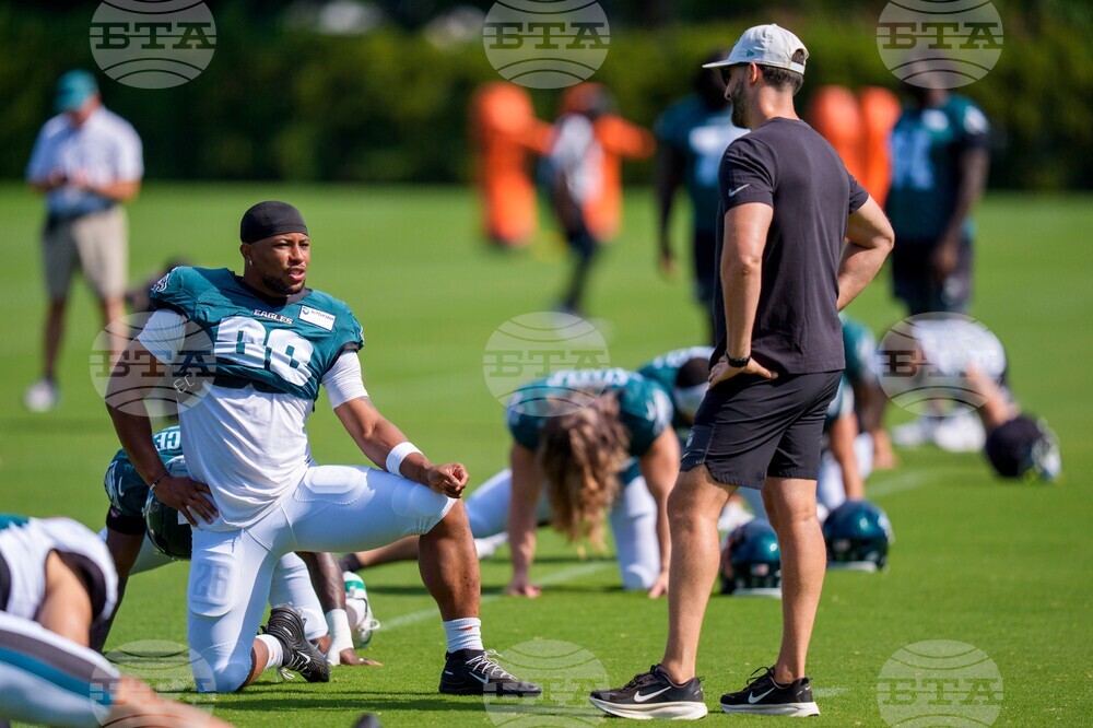 Eagles Camp Football