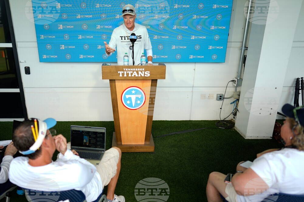 Titans Camp Football
