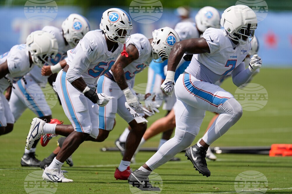 Titans Camp Football
