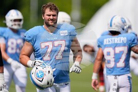 Titans Camp Football
