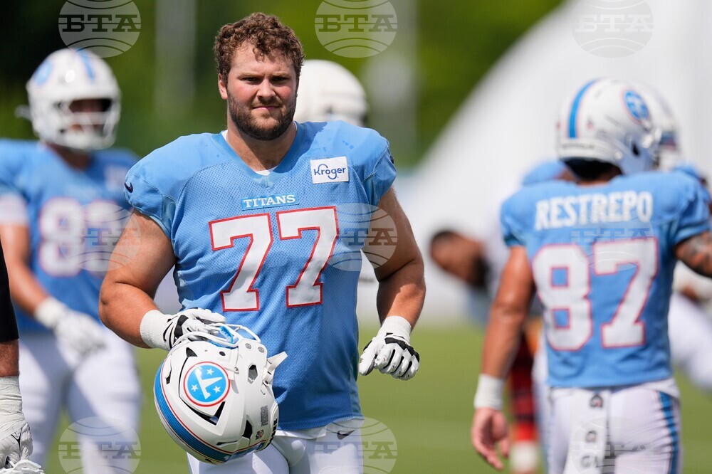 Titans Camp Football