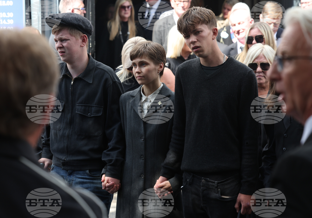 Ireland Glen Hansard Funeral