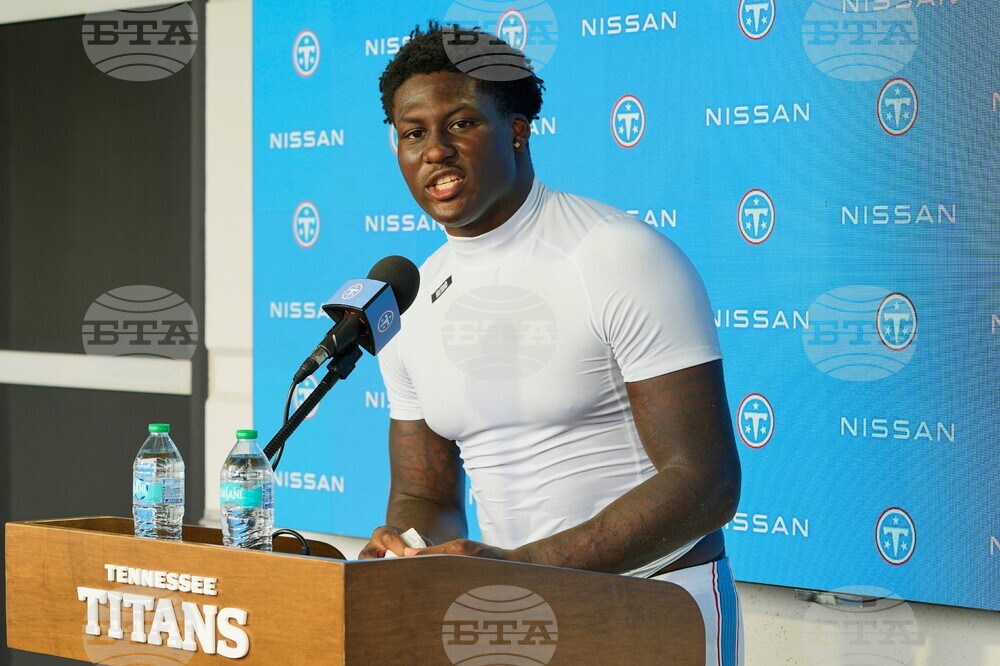 Titans Camp Football