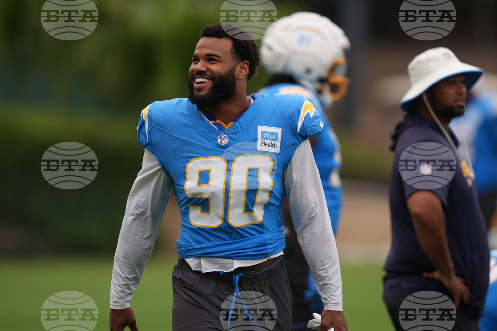 Chargers Camp Football