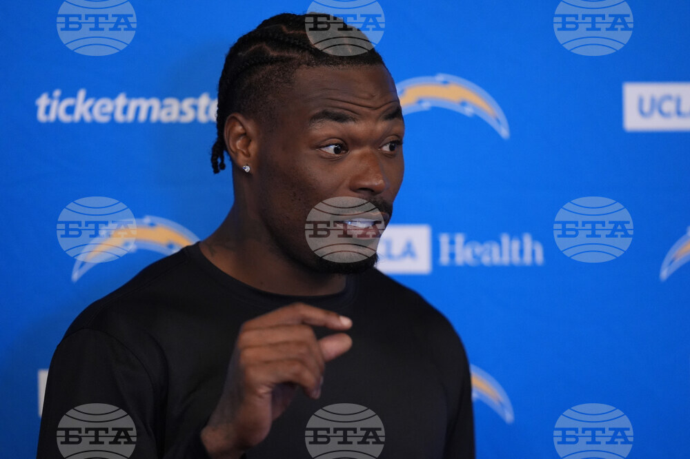 Chargers Camp Football