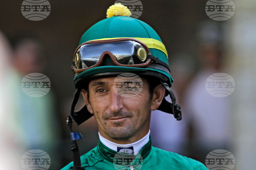 Obit Albarado Horse Racing
