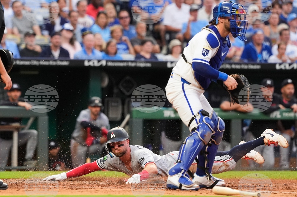 Twins Royals Baseball