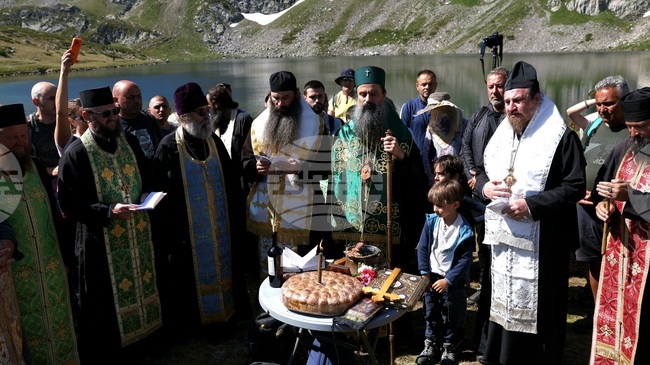 Patriarch Daniil Leads Third Annual Water Blessing at Lake Babreka
