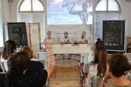 Изложба „Забравените божества“