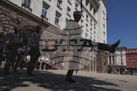 Национална гвардейска част - годишнина - тържествена смяна на почетния гвардейски караул
