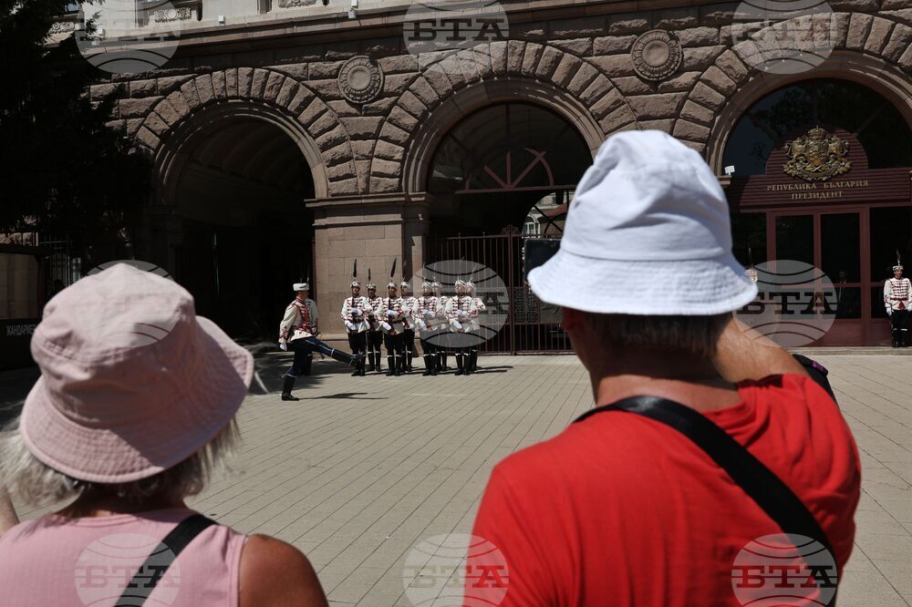 Национална гвардейска част - годишнина - тържествена смяна на почетния гвардейски караул
