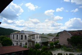 Село Мандрица - албанско село