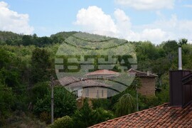Село Мандрица - албанско село