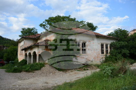 Село Мандрица - албанско село