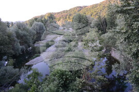 Село Мандрица - албанско село