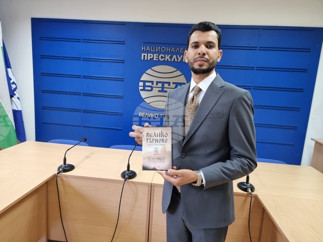 Iraqi News Agency Director Visits BTA Press Club in Veliko Tarnovo, Tours Historic Fortress