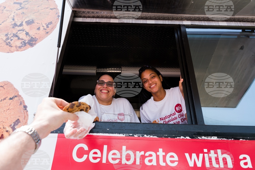 BJ's National Cookie Day Activation
