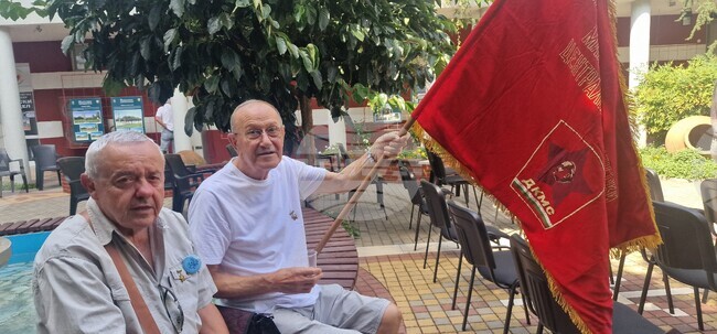 Няколко поколения се събраха в Димитровград за 80-годишнината на бригадирското движение
