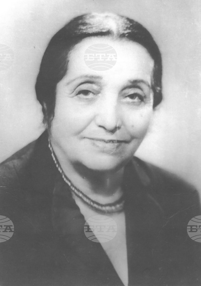 Община Добрич: Национална литературна награда „Дора Габе“