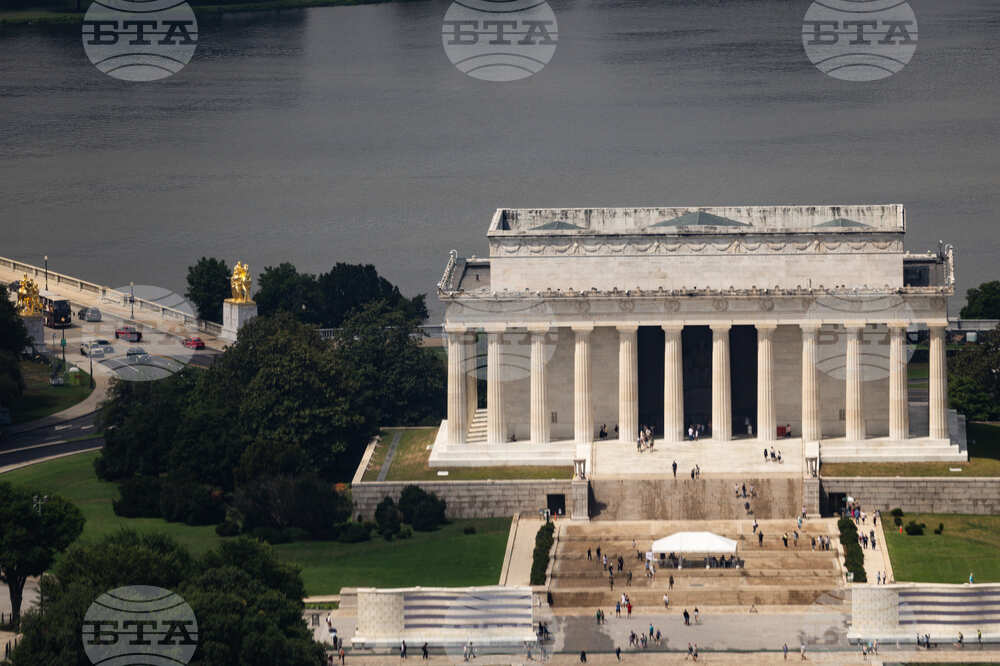 Washington Gilded Statues