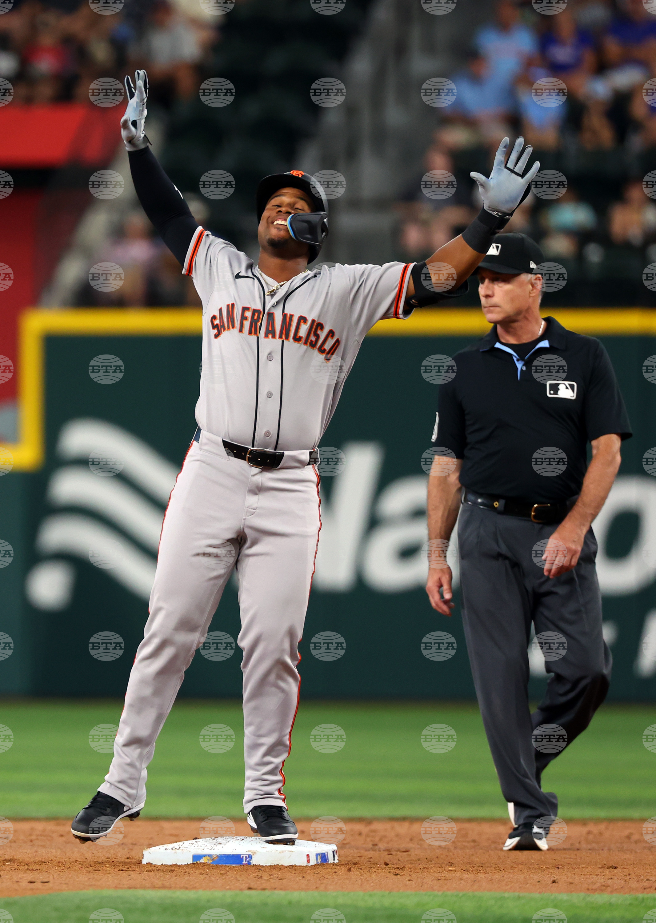 Giants Rangers Baseball