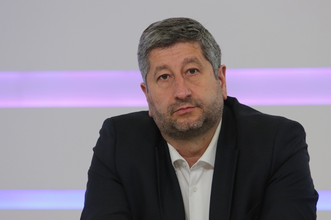 Напълно готов съм да се явим на парламентарни избори, да защитим изборите, които сме направили, защото нямат алтернатива, заяви Христо Иванов