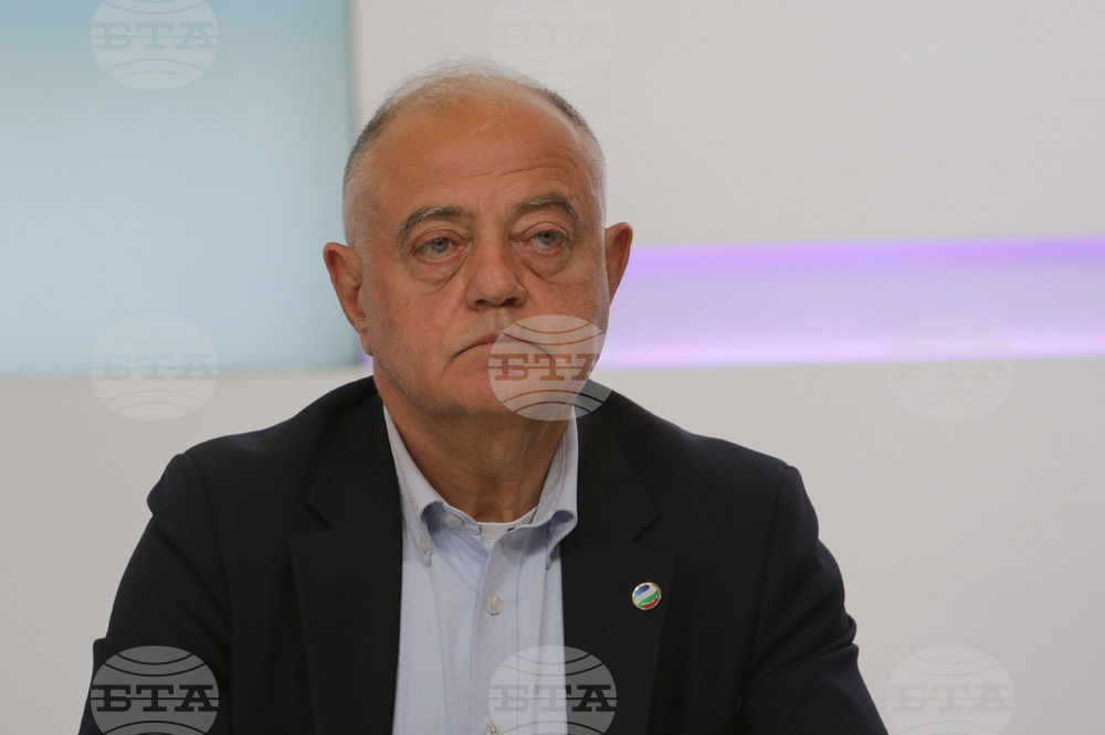 Коалиция "Продължаваме Промяната - Демократична България" - пресконференция