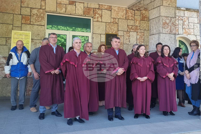 Разград - прокурори - протест