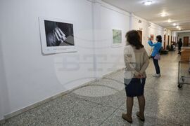 Бургас - Окръжен съд - изложба на Кристиан Таков