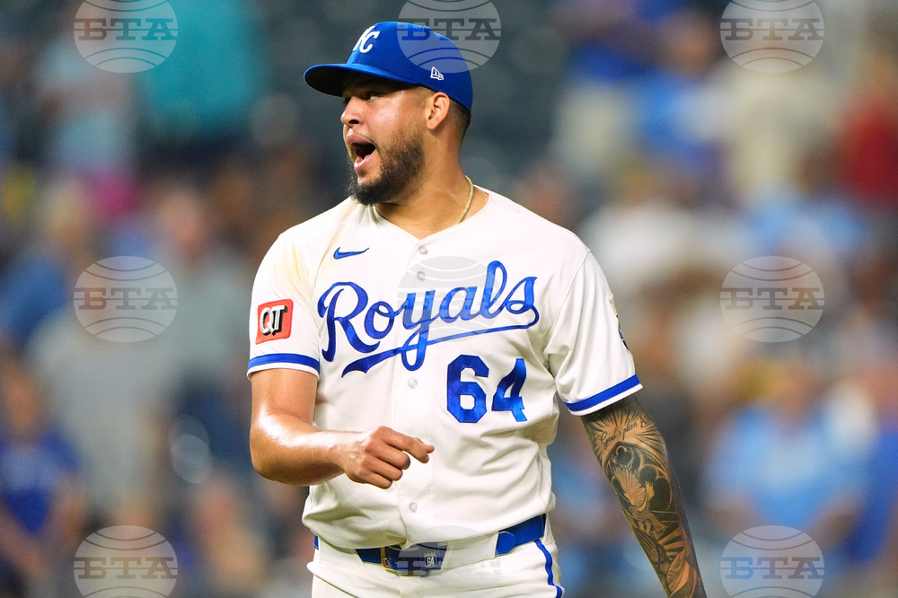 Twins Royals Baseball