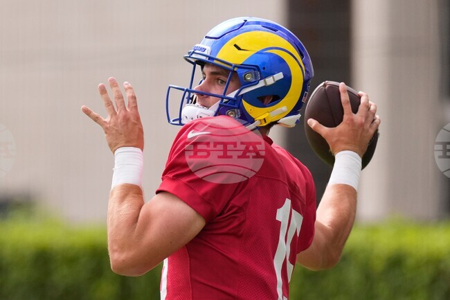 Rams Camp Football