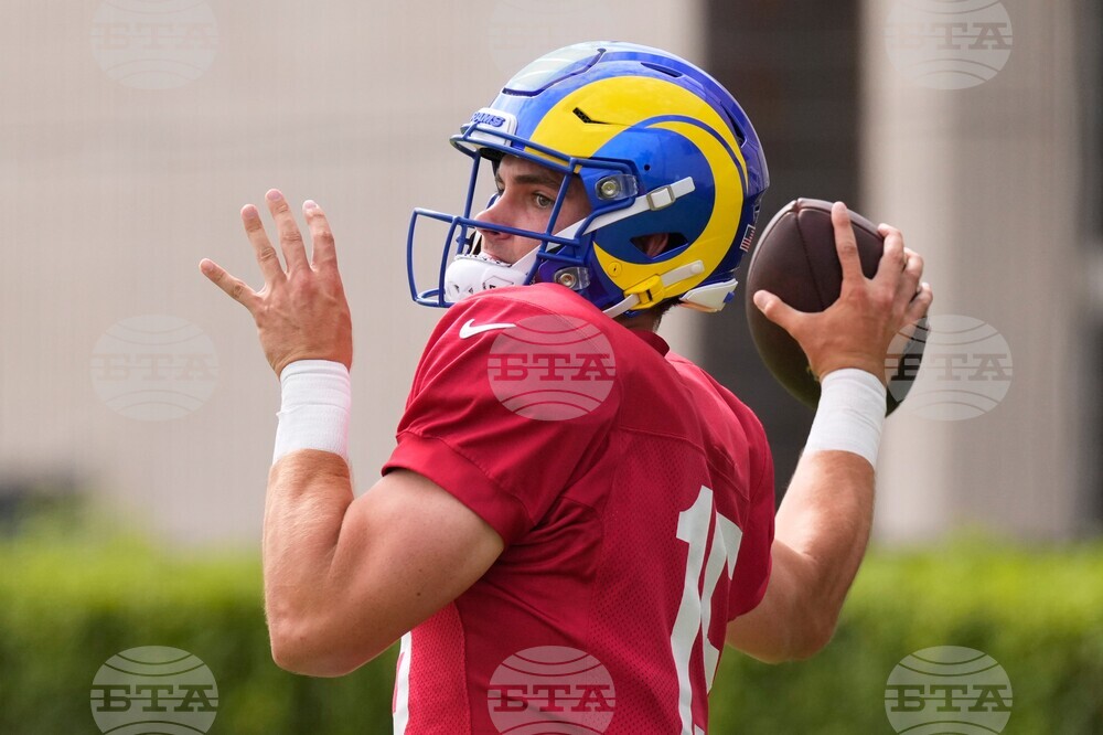 Rams Camp Football