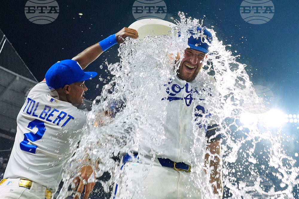 APTOPIX Twins Royals Baseball