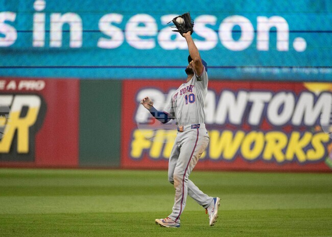 CORRECTION Mets Guardians Baseball