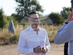 Село Доброславци - Александър Пулев - летище - посещение