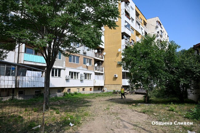 Община Сливен решава дългогодишен канализационен проблем на блок 6 в квартал „Клуцохор“